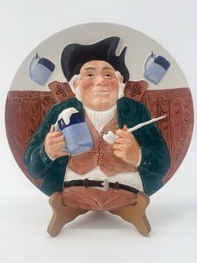 Hand-Painted Ceramic Wall Plaque — Green & Brown Seated Gentleman